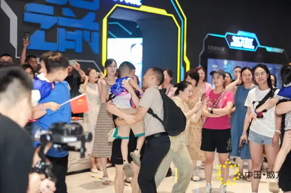 DSC_7446__76808905.jpg