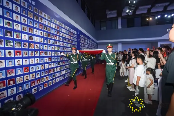 DSC_4935__39064246.jpg